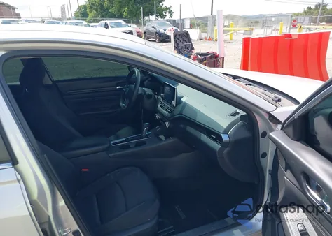 2019 Nissan Altima 2.5 S из США, поврежденный, VIN 1N4BL4BV8KC120152